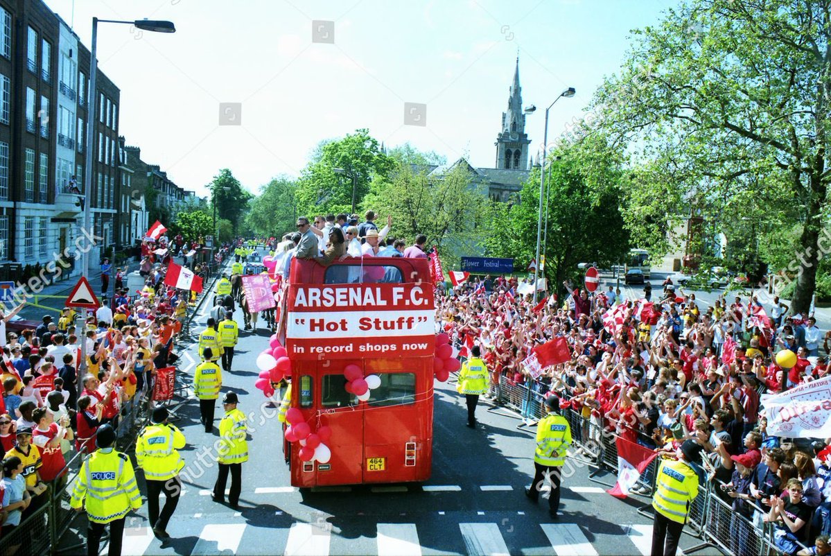 Throwback Arsenal tweet media