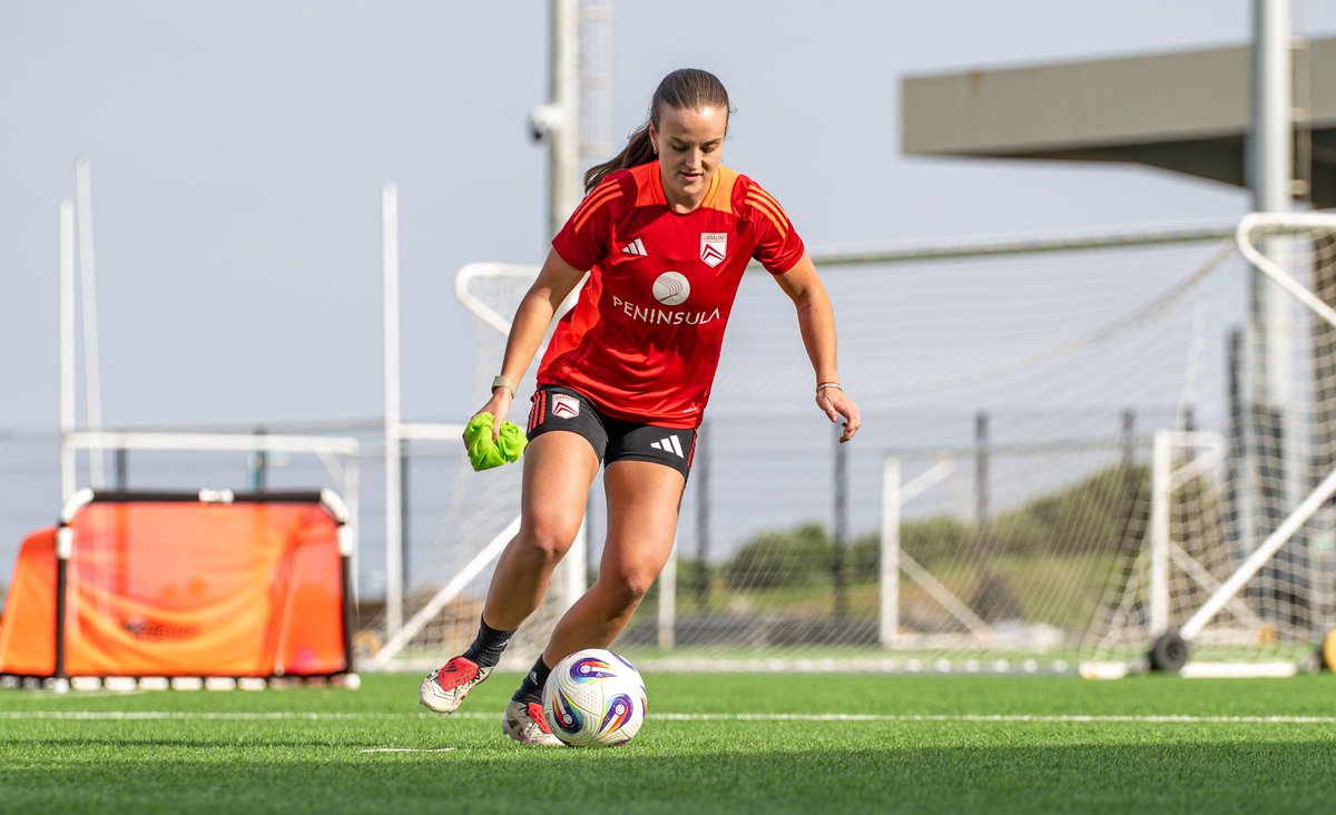 GibraltarFA's tweet photo. MD-5 🔋

Just 5 days until we continue our @FIFAWWC Qualifying campaign against @HNS_CFF at Europa Point, get your tickets now!

🎟️ | https://t.co/EtY9TxKSbL https://t.co/KkAORUrtwI