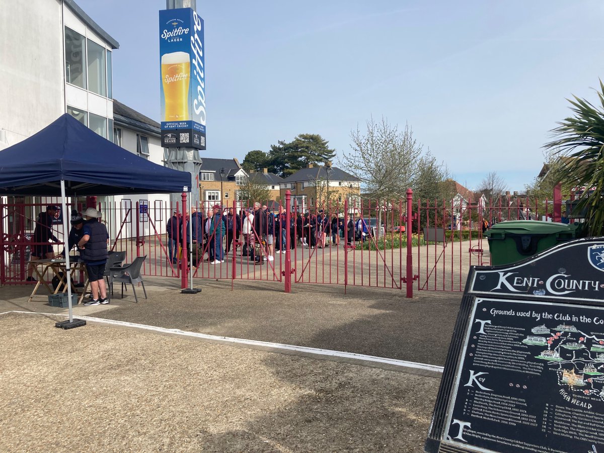 TheKentSpitfire tweet media