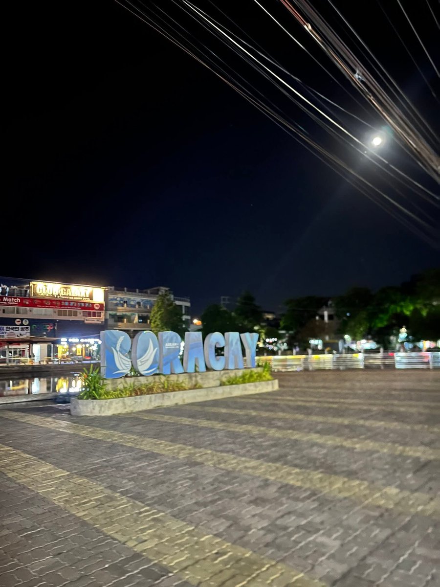 DosEquis tweet media