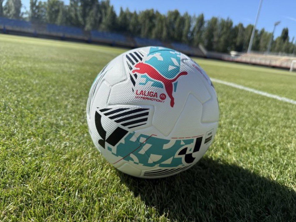 Albertö tweet media