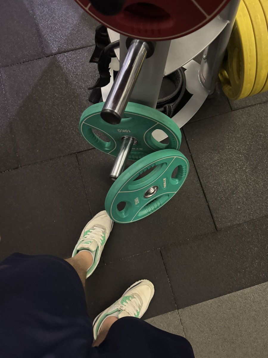 Greg.base.eth tweet media