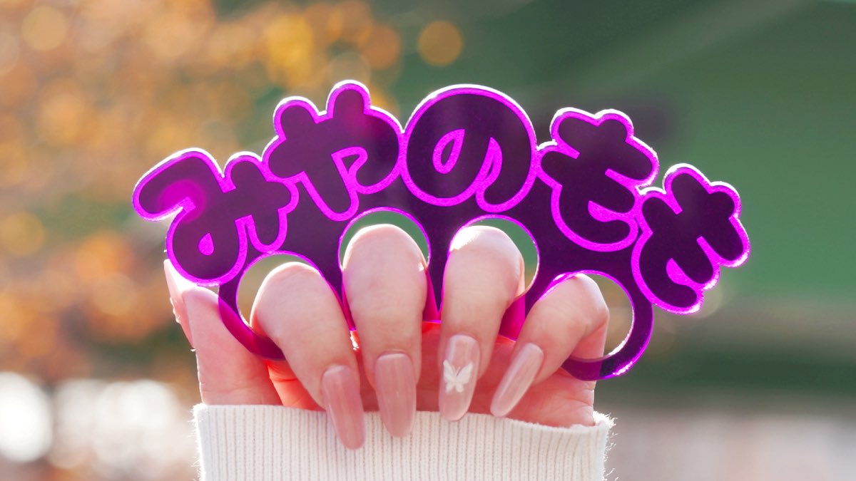 PINK ELEPHANTS tweet media