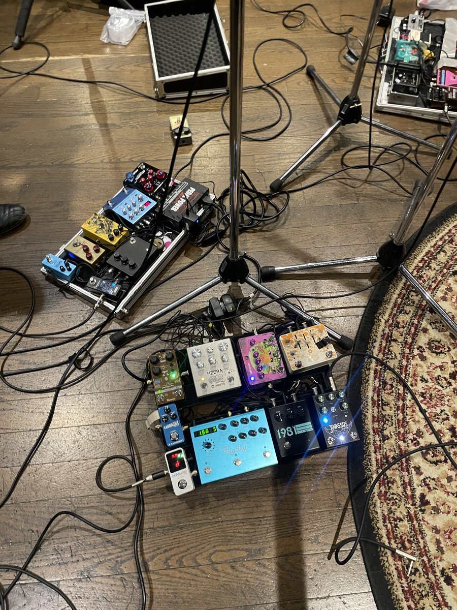 アラユ tweet media