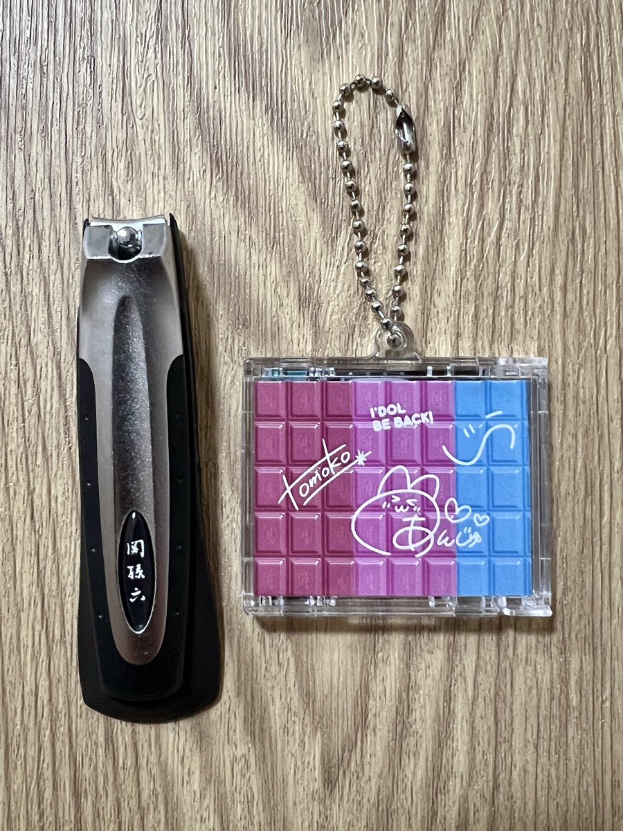 hankao42's tweet photo. CD型キーホルダーというグッズの愛おしさを伝えたい… https://t.co/shM4oGl5og