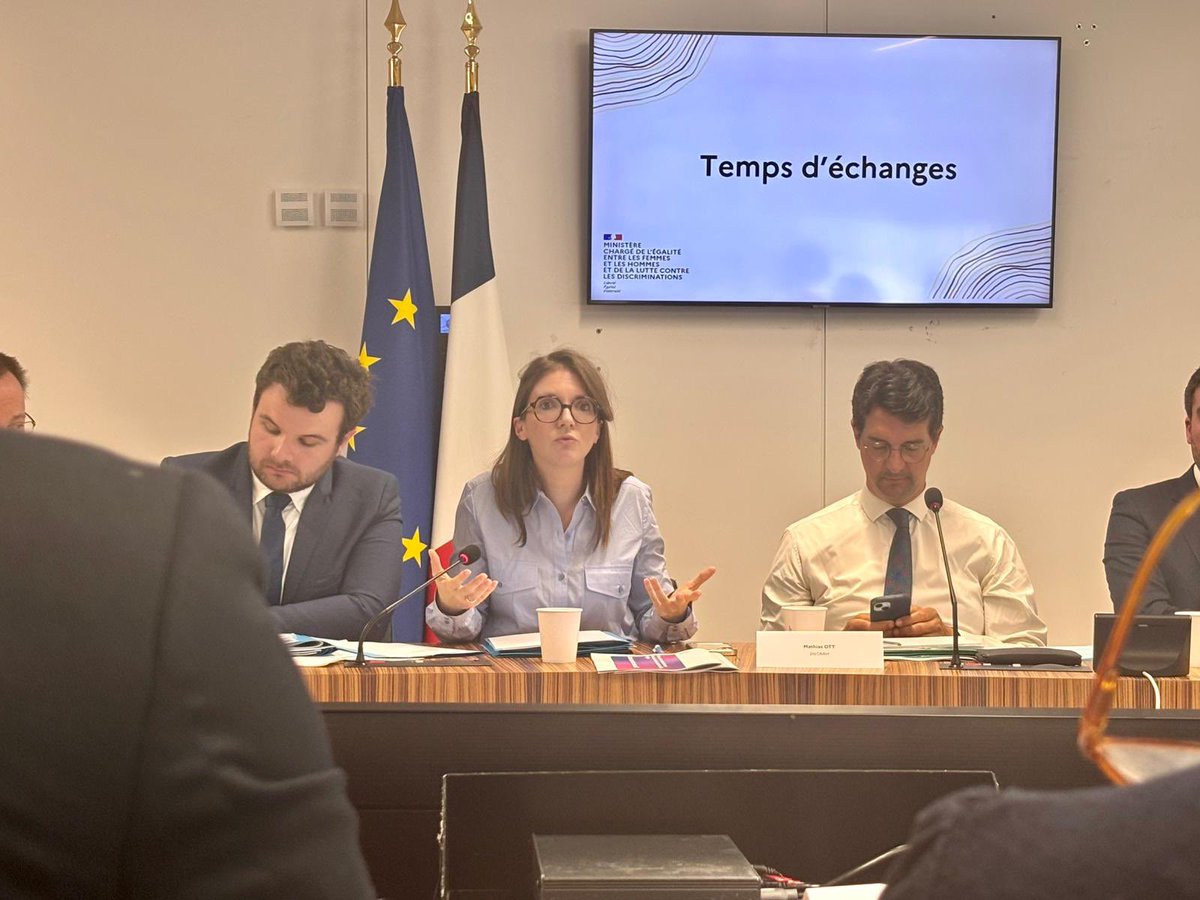 AJC Paris tweet media