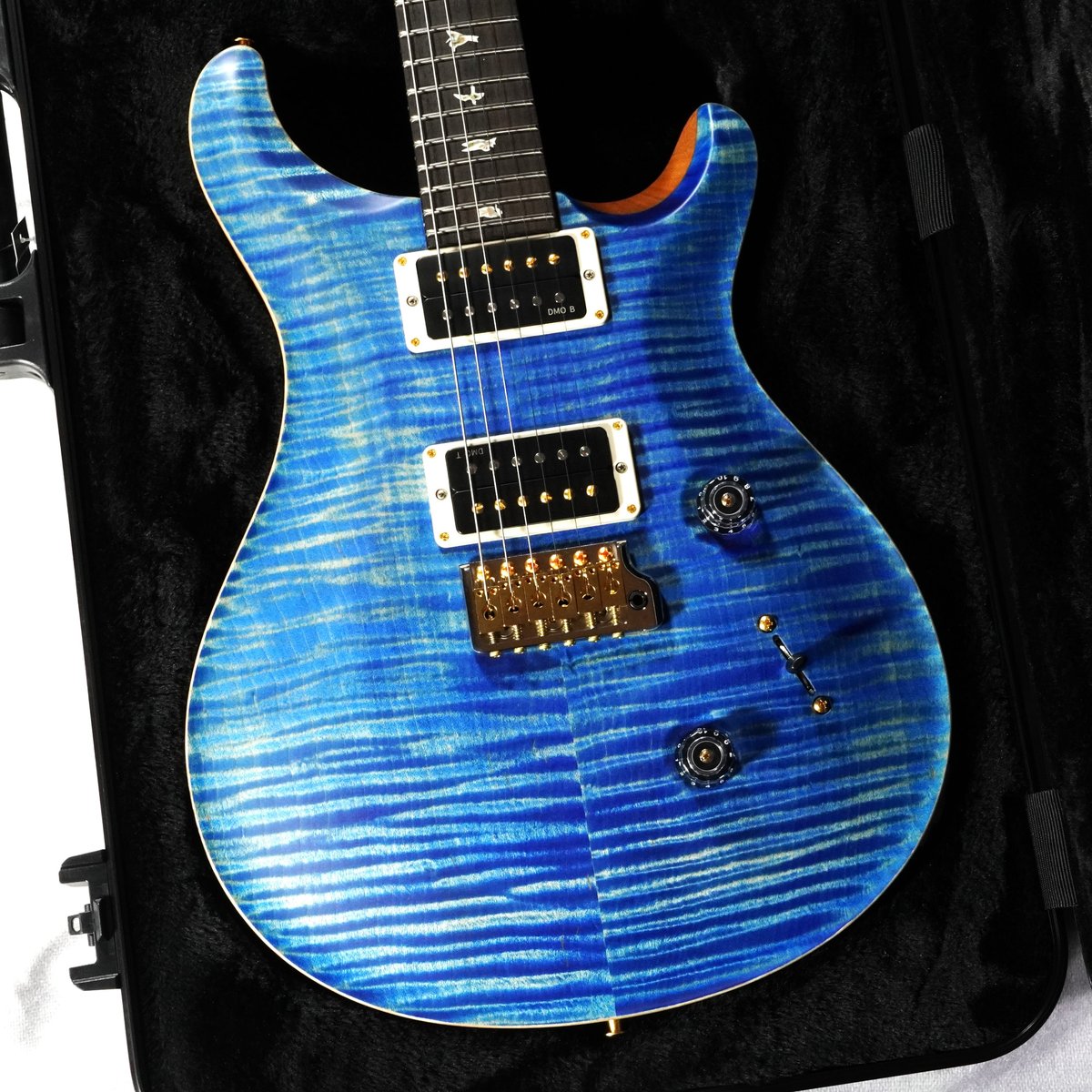 shima_yokosuka's tweet image. Paul Reed Smith(PRS)
2025 Custom 24 ”Satin” 10-Top / Faded Blue Jean
【島村楽器ディーラー特注モデル/3.34kg】

昨日掲載しました24-08に続いて、
王道であり至高の存在の"Custom 24"も入荷！
当個体はかなり青が濃く、Vivid なルックスが特徴です。

digimart.net/cat01/shop5122…