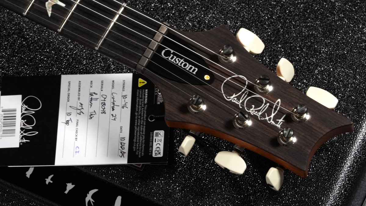 shima_yokosuka's tweet image. Paul Reed Smith(PRS)
2025 Custom 24 ”Satin” 10-Top / Faded Blue Jean
【島村楽器ディーラー特注モデル/3.34kg】

昨日掲載しました24-08に続いて、
王道であり至高の存在の"Custom 24"も入荷！
当個体はかなり青が濃く、Vivid なルックスが特徴です。

digimart.net/cat01/shop5122…