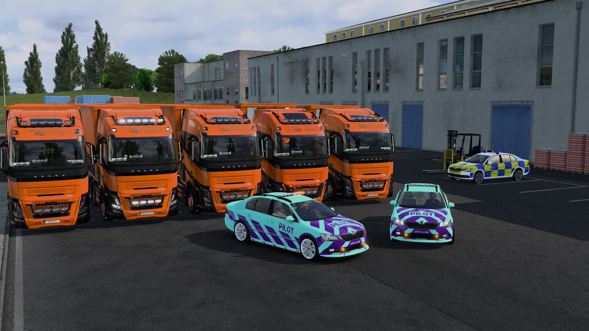 DriveAlong2021's tweet photo. Yesterday we supervised African Logistics Monthly Convoy one of our Partners it was great to help out once again and thank you to all our Staff Members helping to make it run smooth. 💞

#ets2 #tmp #convoy #vtc #eurotrucksimulator2 https://t.co/xOcC8NaXMP