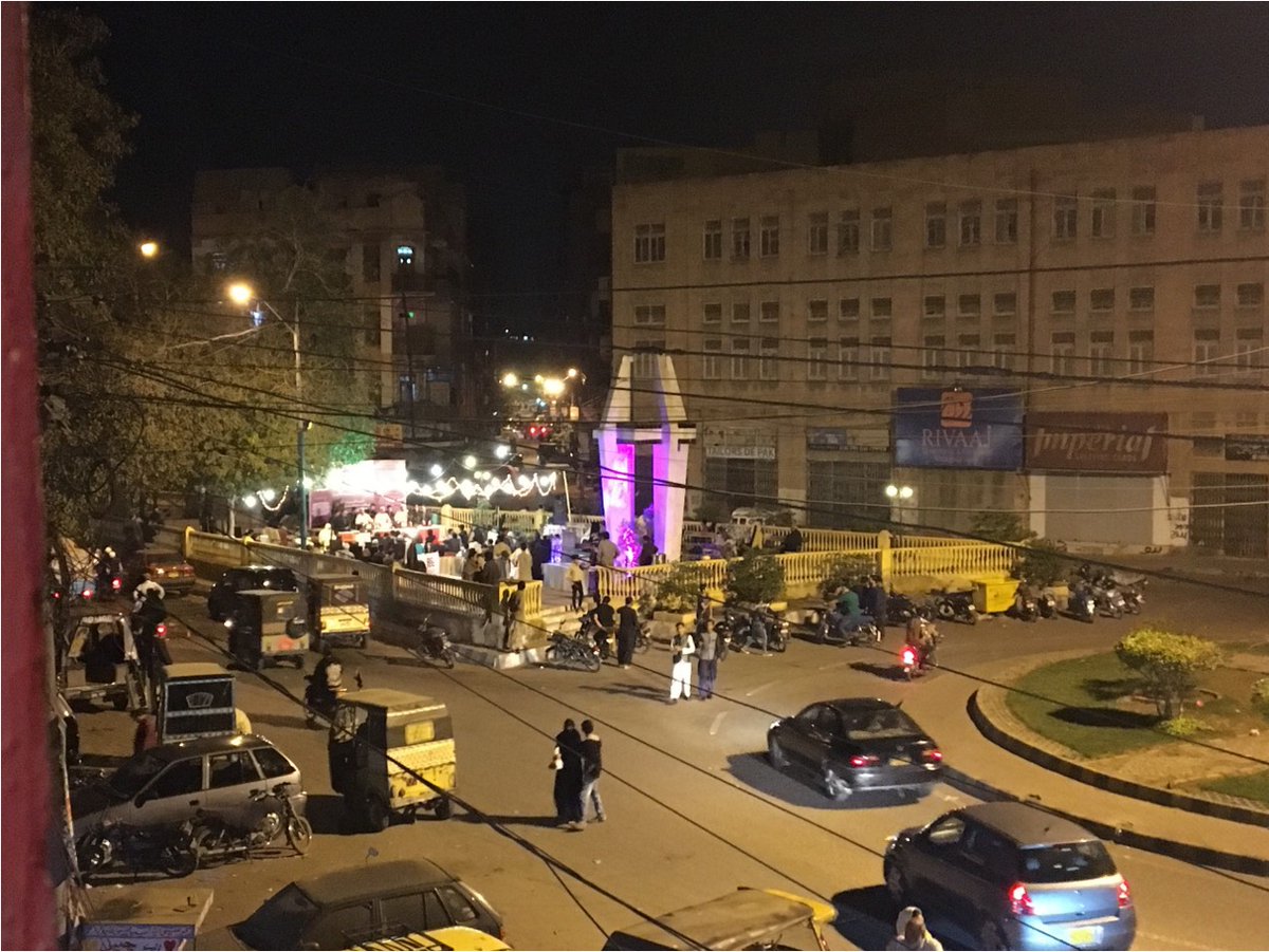 marvimazhar's tweet photo. The numerous activities we did on this square with the right kind of cultural programming, its heartbreaking to see how governance takes advantage of civil societies intent to sabotage the long term strategy. May the urban initiators learn from interventions. @HazimBangwar https://t.co/TsSsFedPmc