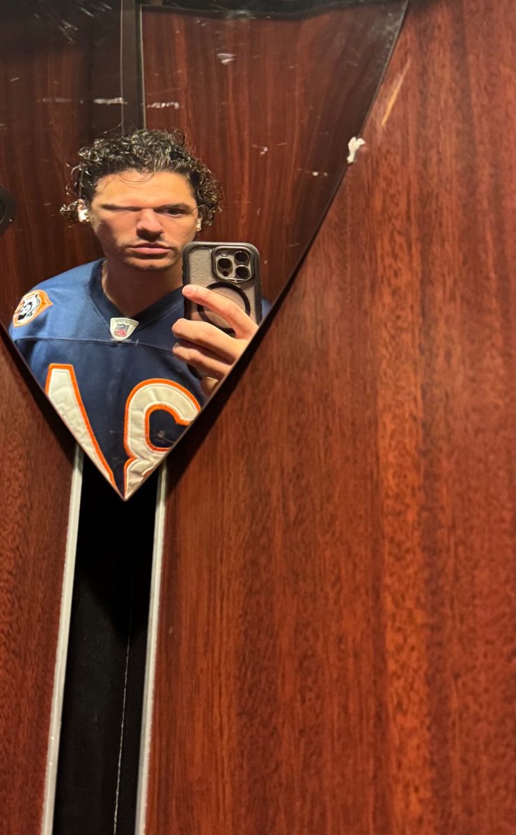 Off Campus BR 🏒 tweet media