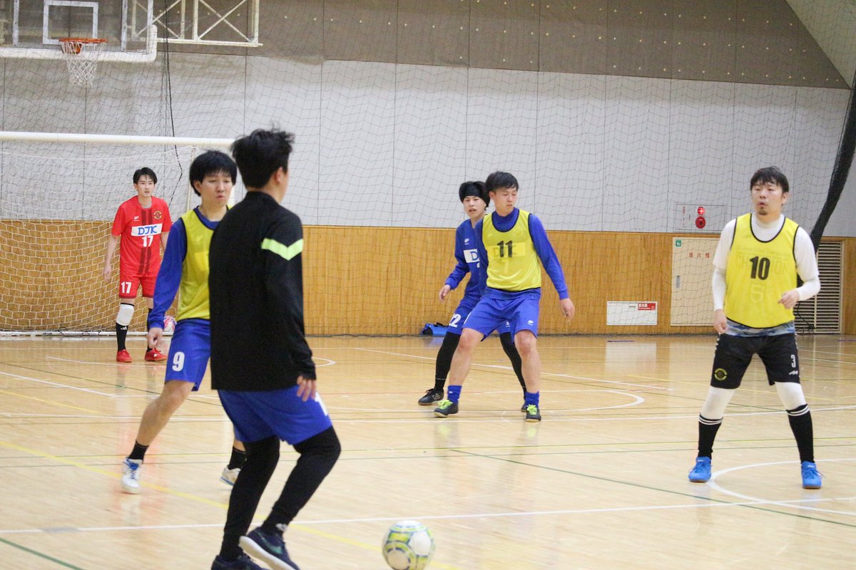 《4/9(木)TR》
昨日は、練習を行いました。
紅白戦をメインに新加入選手との擦り合わせも行いました！

また、集合写真も撮影しました📸色々と紹介する予定なのでお楽しみに❤️‍🔥

開幕戦まで1ヶ月をきりました。
神奈川県フットサル2部リーグのアカウントでも各チームの紹介がされているのご覧ください🙌