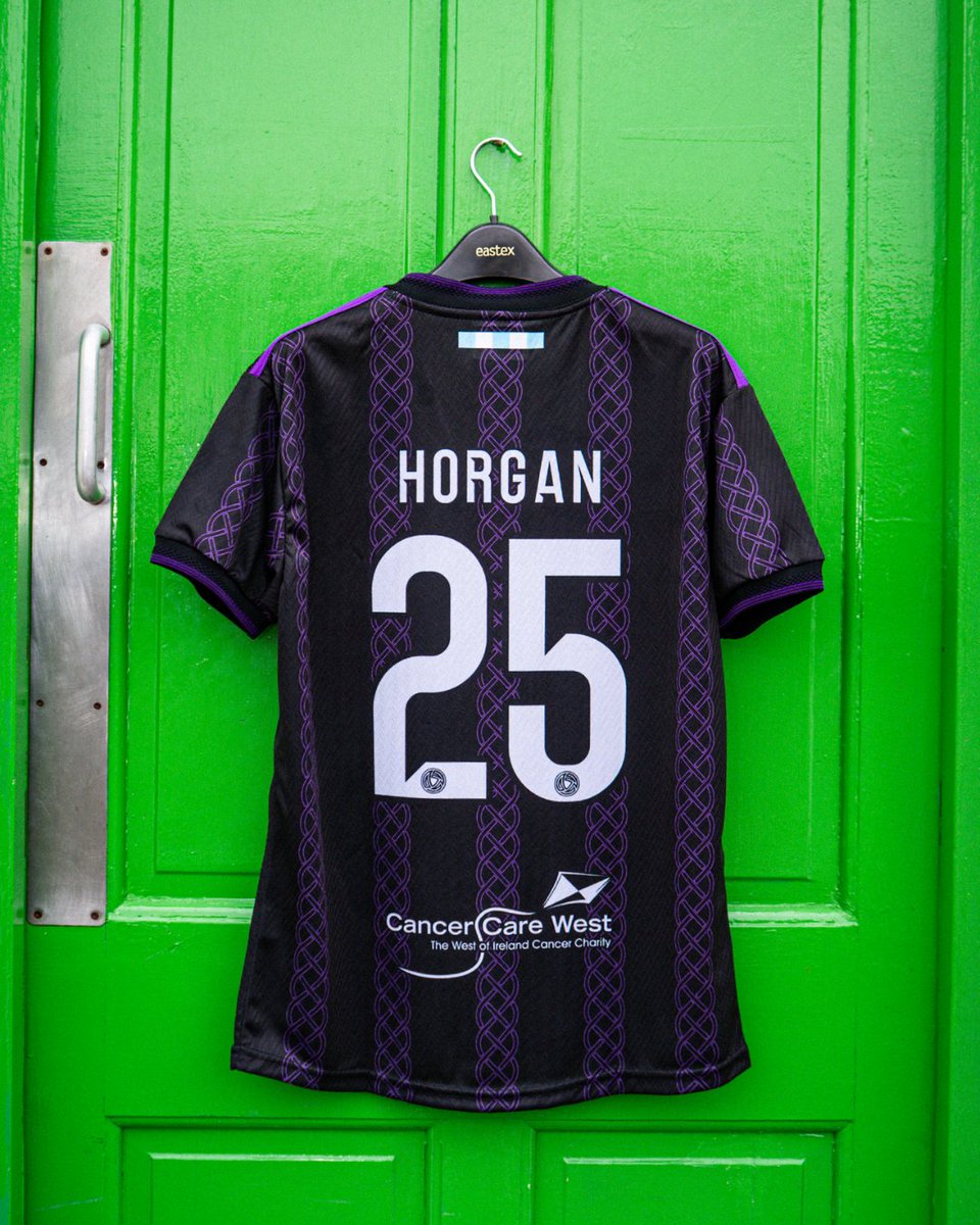 GalwayUnitedFC's tweet photo. The players will be wearing the new kits this evening, with each sale contributing towards the good work of @cancercarewest. Each replica jersey that we sell will feature Horgan, 25 on the back in tribute to a legend 💜

Available now at https://t.co/lK3loRdsJ4 and at our club shop in Eamonn Deacy Park from 6.30pm 🏟️

#ItsATribalThing #ONeills