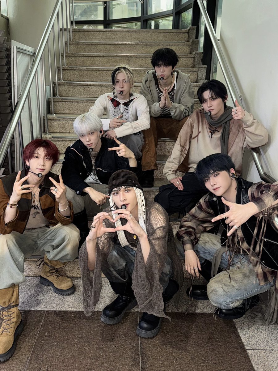 앰퍼샌드원 (AMPERS&ONE) tweet media