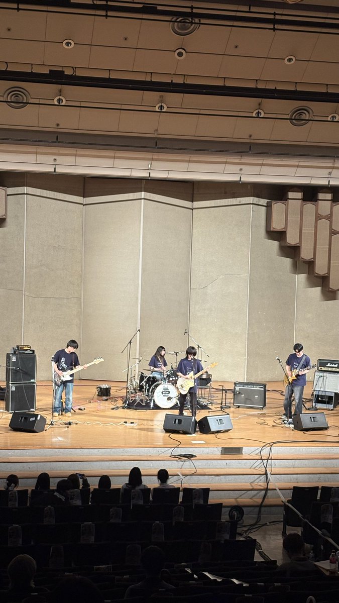 💫AOYAMA ROCK FESTIVAL2026💫

9バンド目はメロディハウスです！

⚠️演奏開始が20分ほど遅れています
