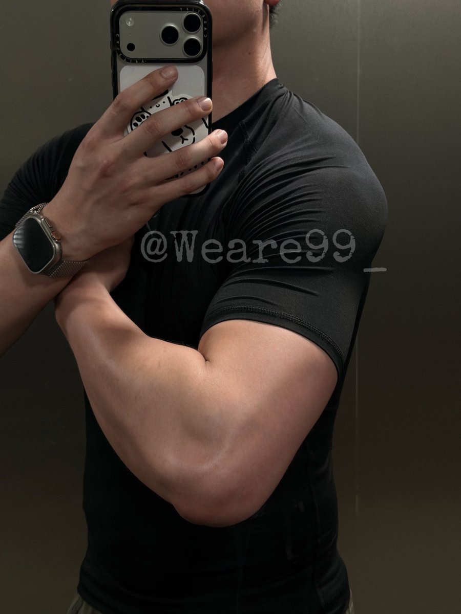 雨夜带刀不带伞 tweet media