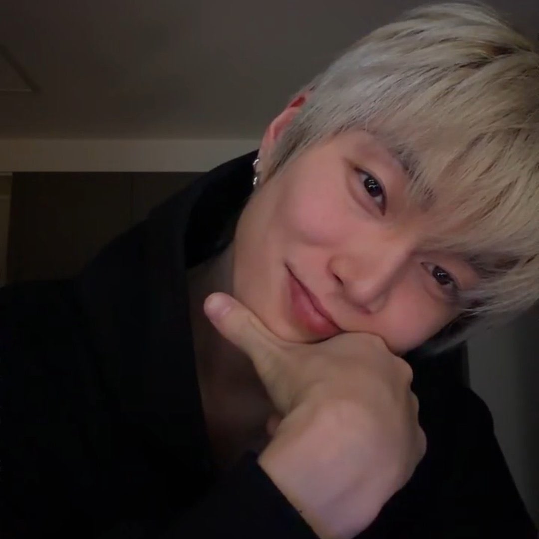 홍시그린그림🐈‍⬛ tweet media