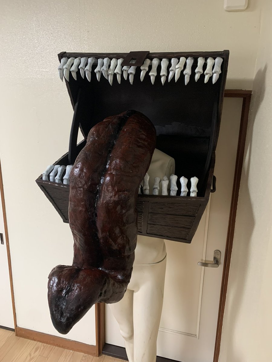 ModelingCosplay's tweet photo. 年内納品分の造形オーダー受付中です。

原材料であるサンペルカにつきまして、仕入先様より｢入手困難となる可能性｣および｢大幅な価格改定｣の連絡がございました。
それに伴い、今後は材料費の変動が見込まれます。

現在は【5月以降納品】にて承っております。

#造形依頼 #コスプレ造形 https://t.co/WbRqAxGc3Q