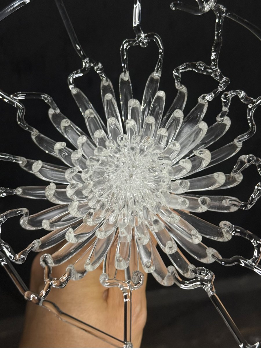 Utsusemi_Glass Sculpture tweet media