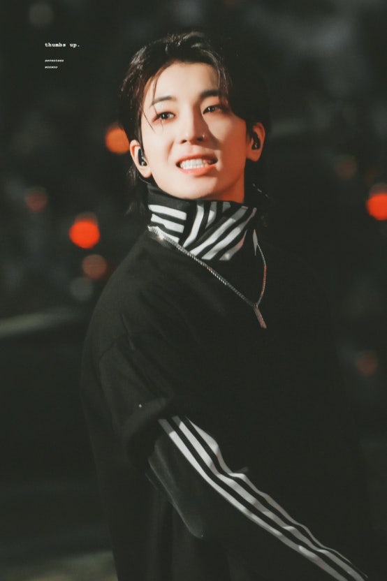 멱살잽이 tweet media