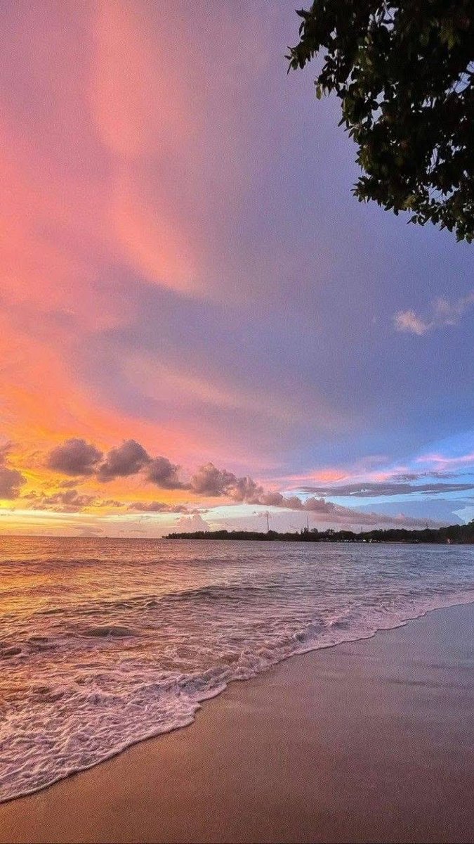 DisperseStar1's tweet image. “Imagination is more vital than knowledge because knowledge is limited, yet imagination embraces the entire world."——-

 Einstein 
#Creativity #Innovation