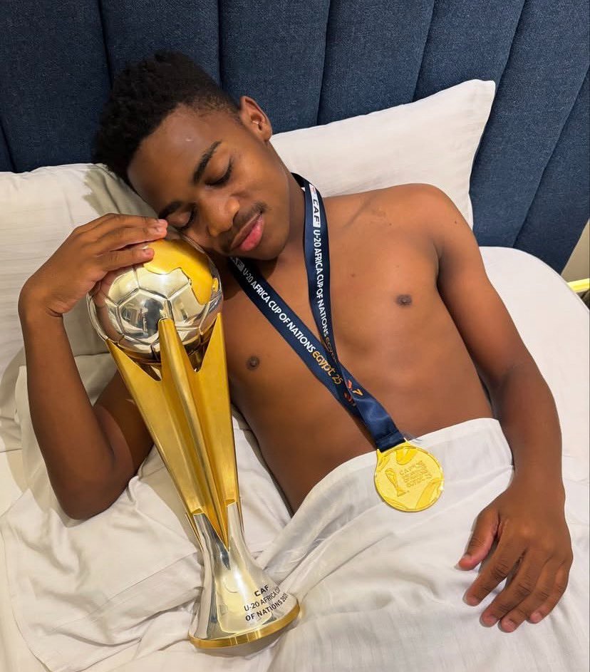 Bennett Family Vlog tweet media