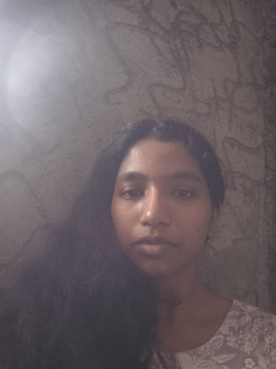 gah_ara11494's tweet image. Portraits I took of myself. Sunidhi. 

March is a seething time of honey. 
#phototime 
#X
#digitaldiary