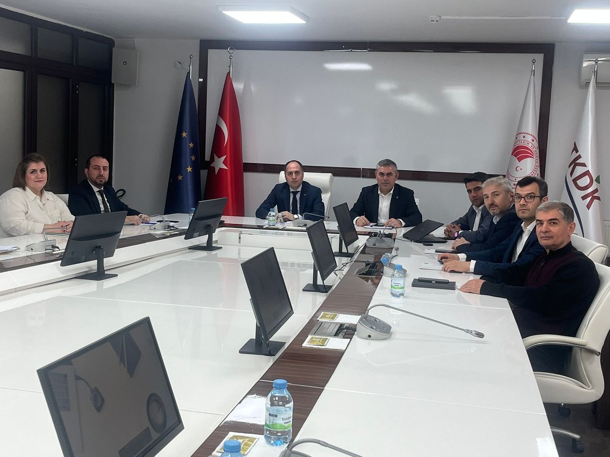 Yetkili Sendika Toç Bir-Sen olarak; Tarım ve Kırsal Kalkınmayı Destekleme Kurumu ile 2026 yılı Nisan ayı Kurum İdari Kurulu Toplantısını gerçekleştirdik. 

TKDK'da görev yapan çalışanlarımızın talep ve sorunlarına ilişkin konuları görüştüğümüz KİK Toplantısının hayırlı olmasını