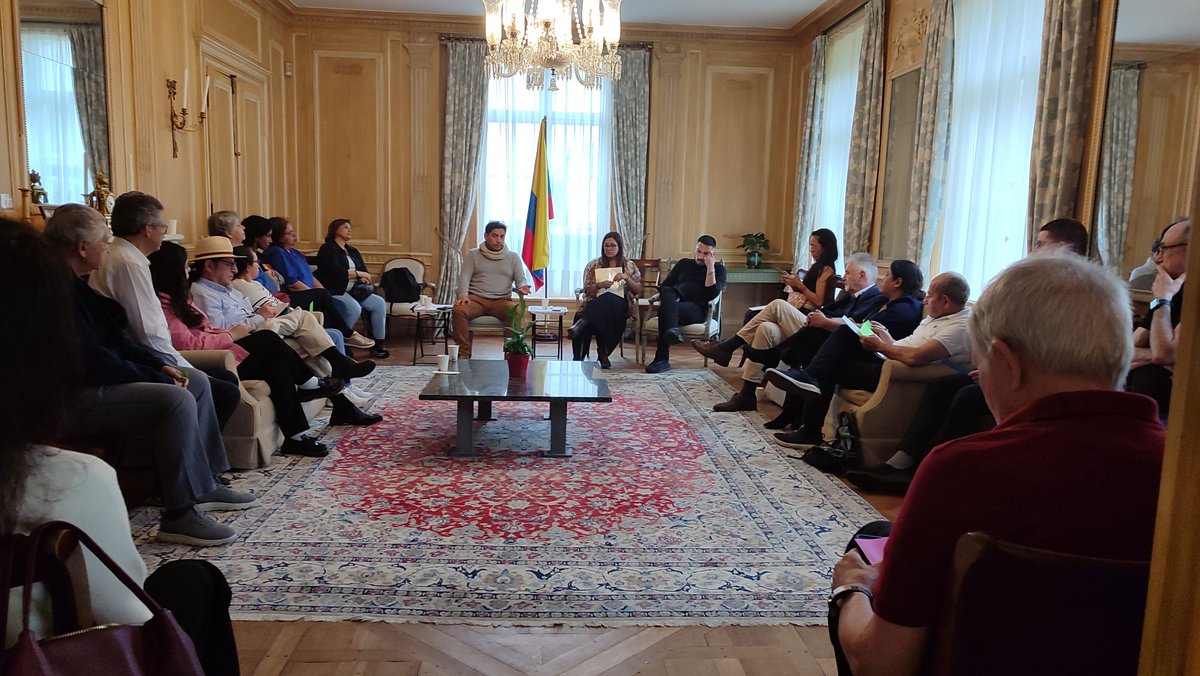 Embajada de Colombia en Bruselas tweet media