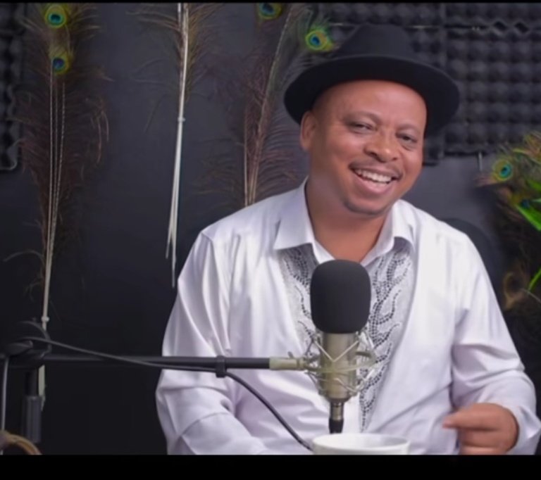 Sandile Hlophe. tweet media