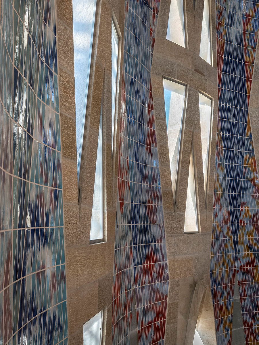sagradafamilia's tweet photo. Unique pieces decorate the interior of the tower of Jesus, a large 60-meter-high ceramic mural that tells the firmament’s story. https://t.co/gkJY91doyq