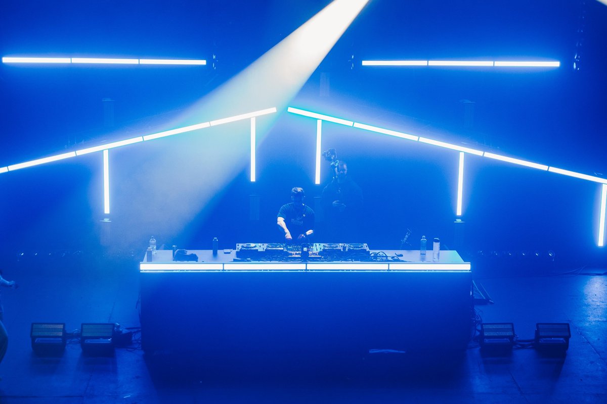 ACME Lighting tweet media