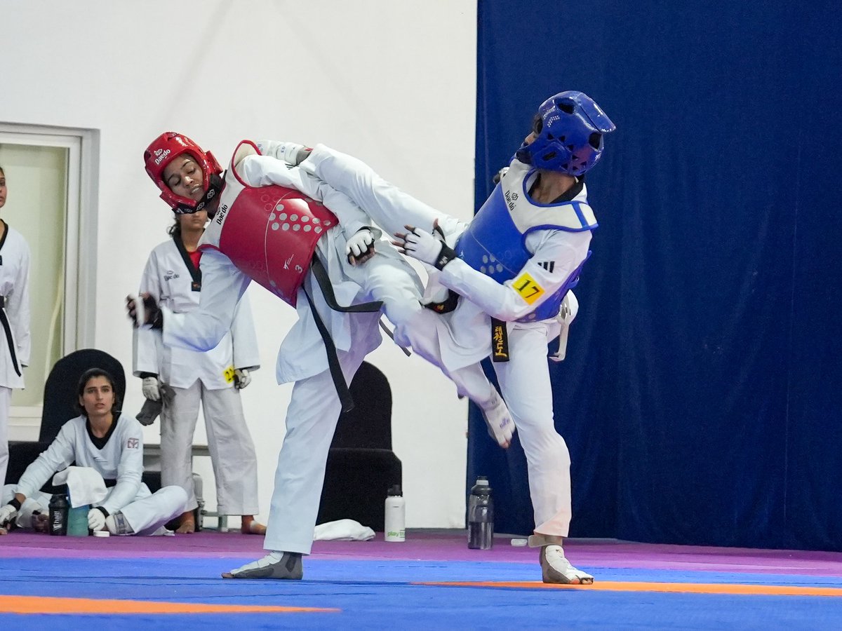 IIS_Vijayanagar's tweet image. Fast feet. Faster kicks. ⚡️

Blink and you’ll miss it, that’s the speed on this mat. The Taekwondo Talent Hunt at IIS delivered some truly high-voltage action. 🥋🔥

#TeamIIS #Taekwondo #IndianSports #Talent #CraftingVictories 🇮🇳