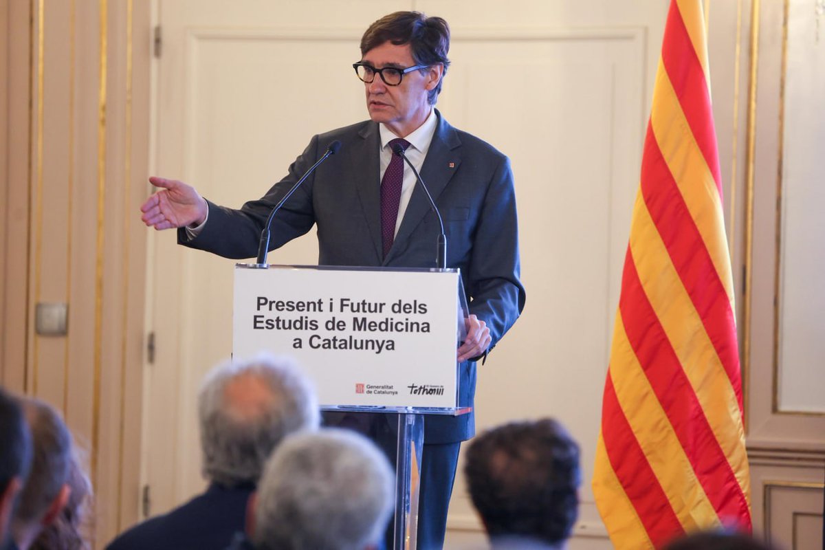 govern's tweet photo. Despleguem el Pla integral dels estudis de Medicina a Catalunya.

➡️Millorem la distribució territorial dels estudis de Medicina 
➡️Impulsem la creació de noves infraestructures de coneixement i recerca

https://t.co/eT7KDLquAz https://t.co/TJZglEcrII