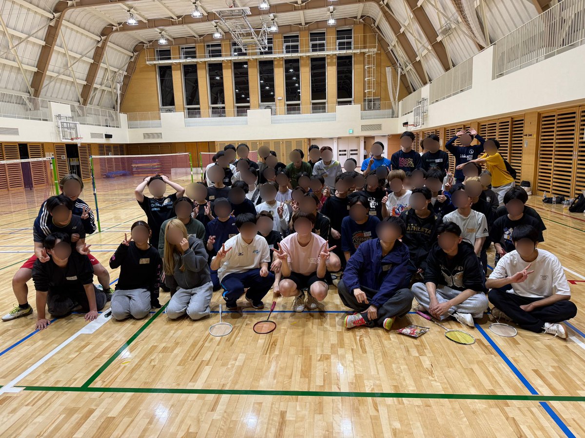 Cosmo_toyo_'s tweet photo. こんばんは🌙
東洋大学公認のバドミントンサークル「Cosmo」です🏸
昨日はなでしこ小学校で新歓を行い、たくさんの方々が参加してくれました！次回の活動は15日に行います！
#春から東洋 #春からINIAD #東洋大学 https://t.co/JLJz2MxYbQ