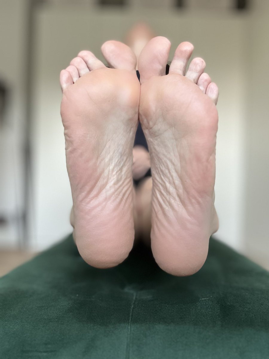 Romy Velvet tweet media