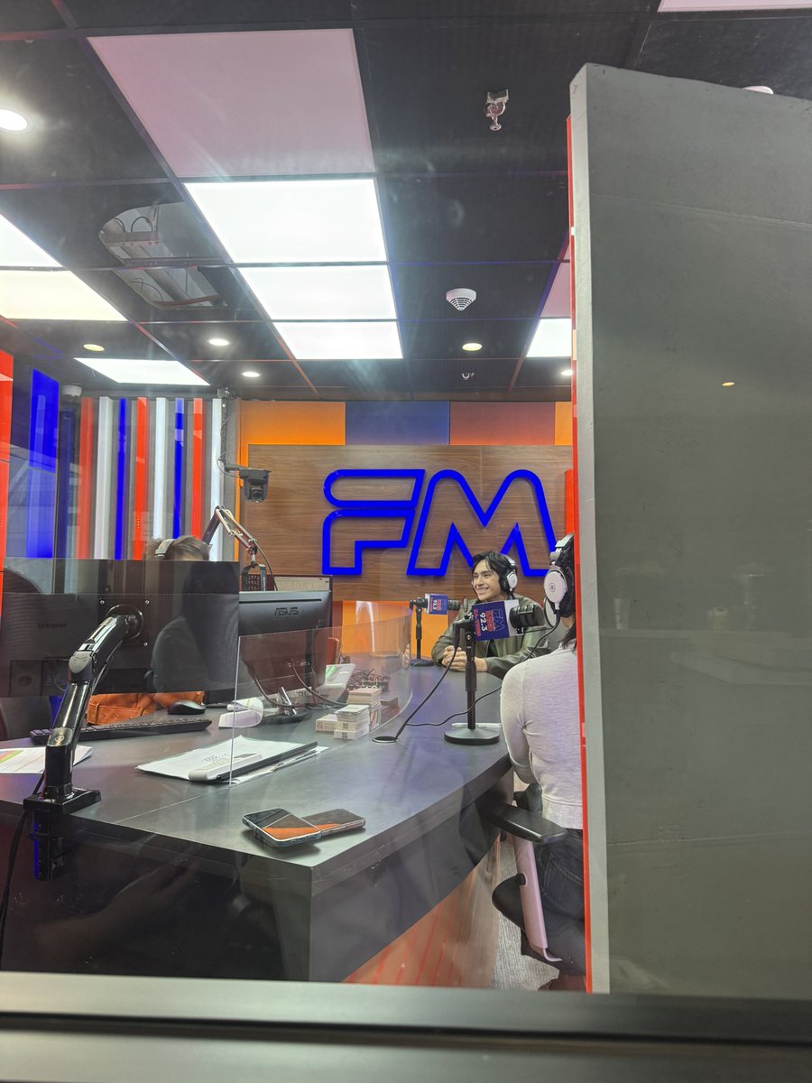 thelifeofrealjb tweet media