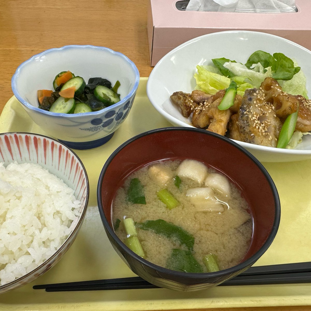 おこめ tweet media