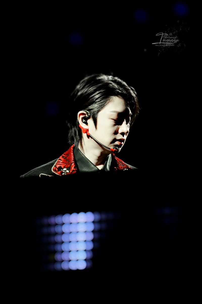 irenemusse's tweet photo. 260404 SUPER JUNIOR
SJ-CORE in SEOUL DAY2

Vampire🧛 

#SUPERJUNIOR_SS10 
#SUPERJUNIOR #수주 #슈퍼주니어 
#希澈 #HEECHUL #희철 #ヒチョル 
#SS10ENCORE #SUPERSHOW #SUPERSHOW10 https://t.co/sSGE4nDGGU