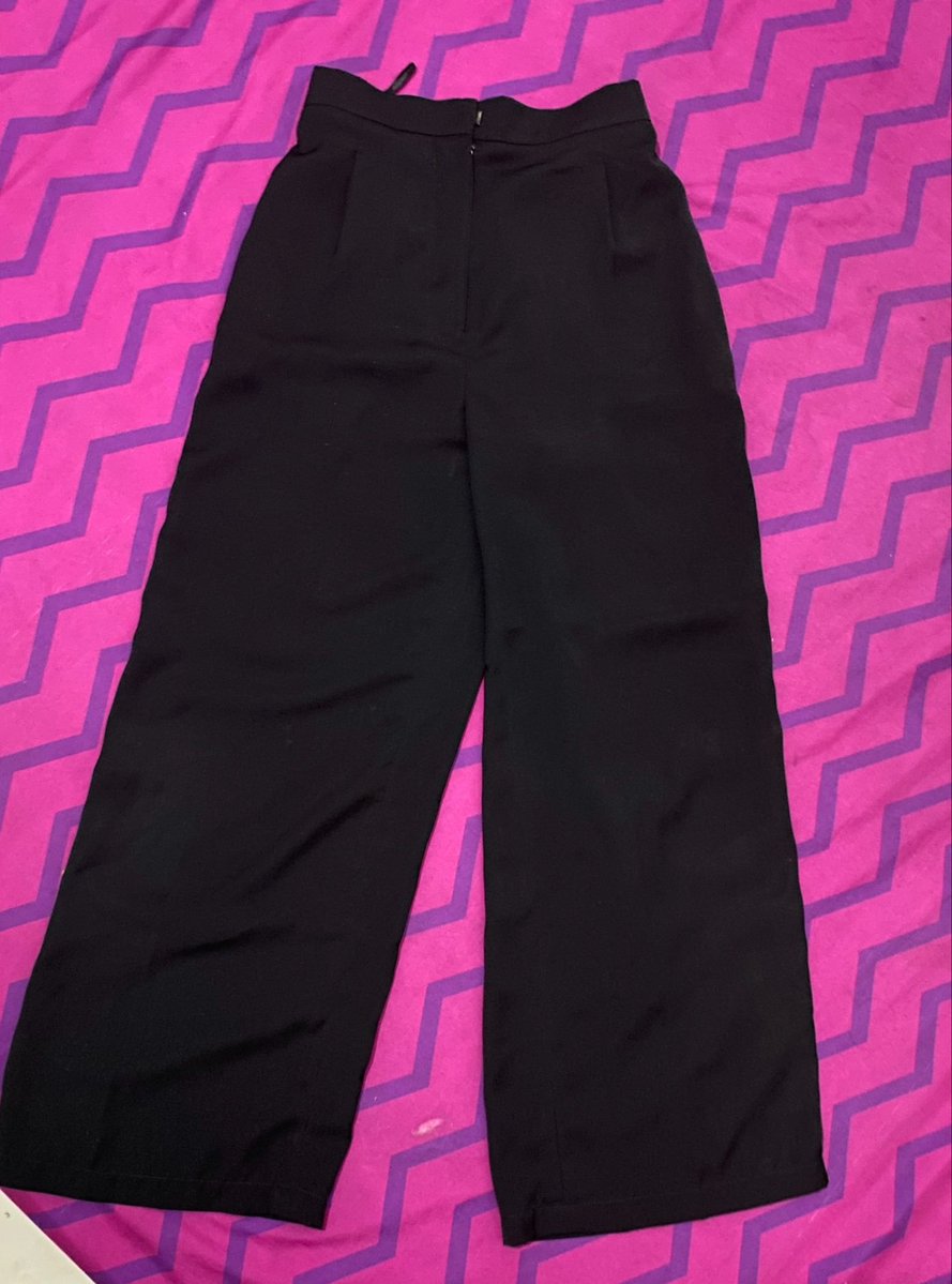 langsung dm aja tweet media