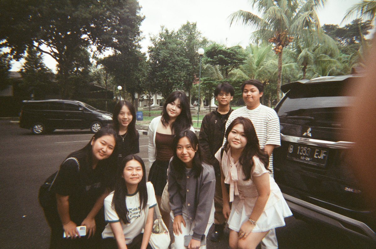 sainteksosweet's tweet image. shot on #35mm ; ) ♥️