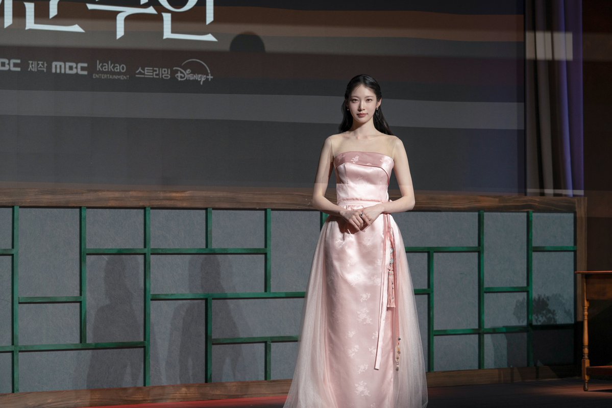 VARO ENTERTAINMENT tweet media