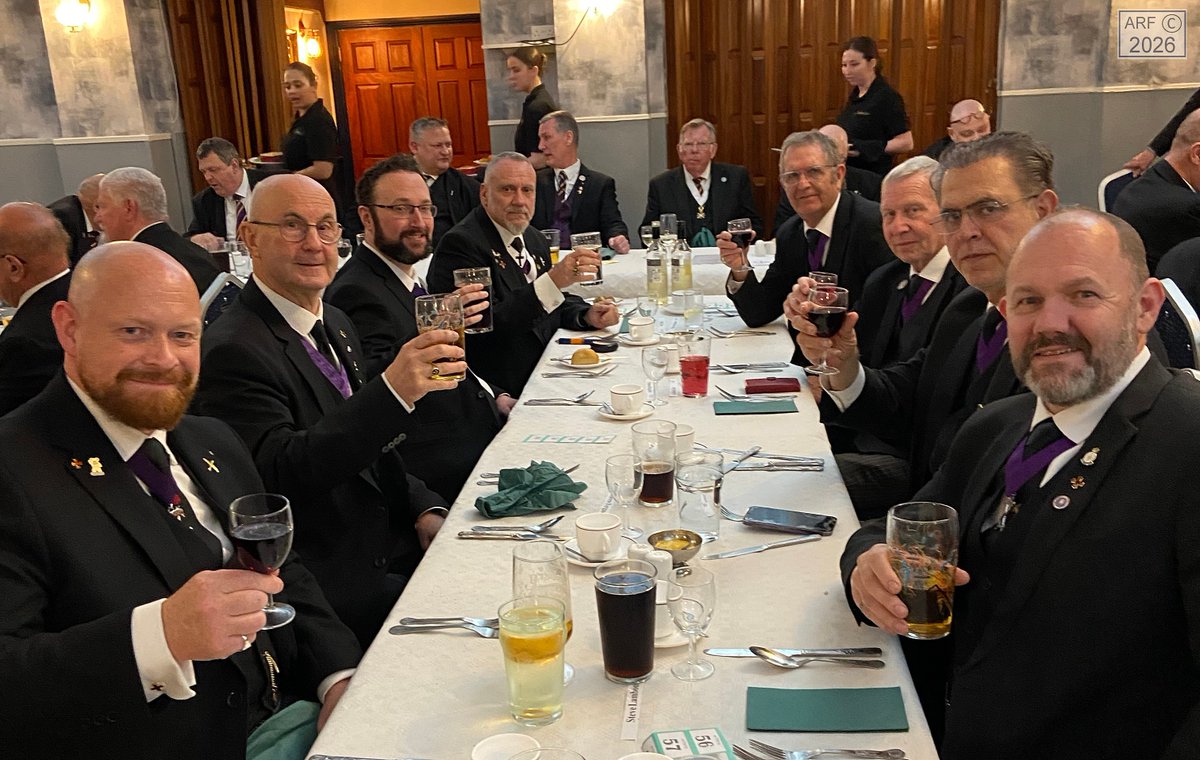 ARFmasonic's tweet photo. The Red Cross of Constantine Divisional Sepulchre Guard braving a visit to The Gosport Masonic Hall last night, and getting away with it! https://t.co/pozjqbovRP