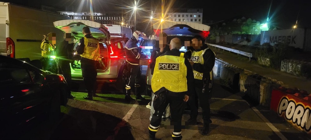 PoliceNat44's tweet image. #Protéger | Pour lutter contre l’alcool et les stupéfiants au volant, nos policiers intensifient les contrôles. Résultats :
11 délits pour alcoolémie dont 1+ stupéfiants avec port d’arme et refus d’obtempérer
1 taxi clandestin
11 véhicules en fourrière
11 rétentions de permis