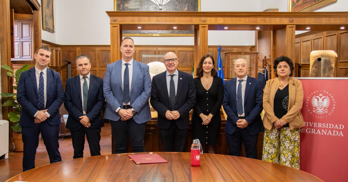 CanalUGR's tweet image. 🤝 La #UGR y @Kutxabank renuevan su acuerdo para ofrecer condiciones financieras exclusivas a la comunidad universitaria

✍️ El convenio permite al estudiantado financiar matrículas y gastos académicos sin intereses

➡️ Todos los detalles: canal.ugr.es/noticia/kutxab…