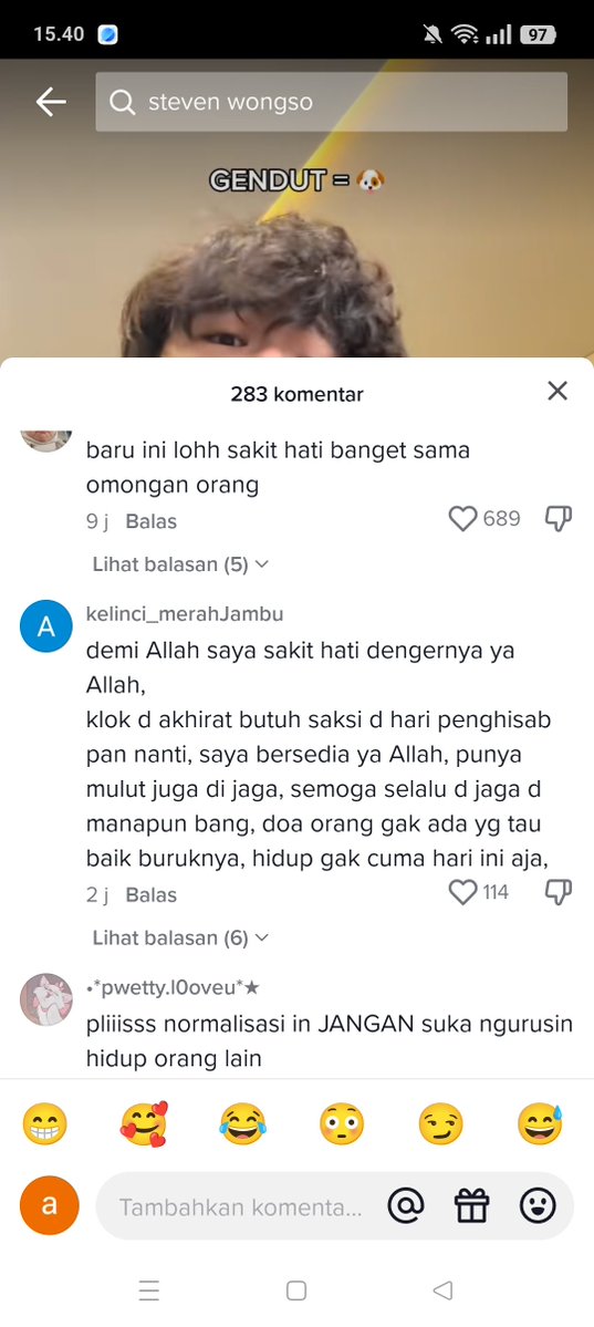 kamarlintang's tweet image. Steven Wongso lagi dirujak netizen gara2 ngomong semua orang gendut itu anjing &amp;amp; gak punya otak,

Steven bilang, "Bagiku semua orang gendut itu anjing, amit. Emang bedanya kalian sama anjing apa, makanan di depan kalian semua dihabisin kok, amit."

Banyak yg ngerasa sakit hati
