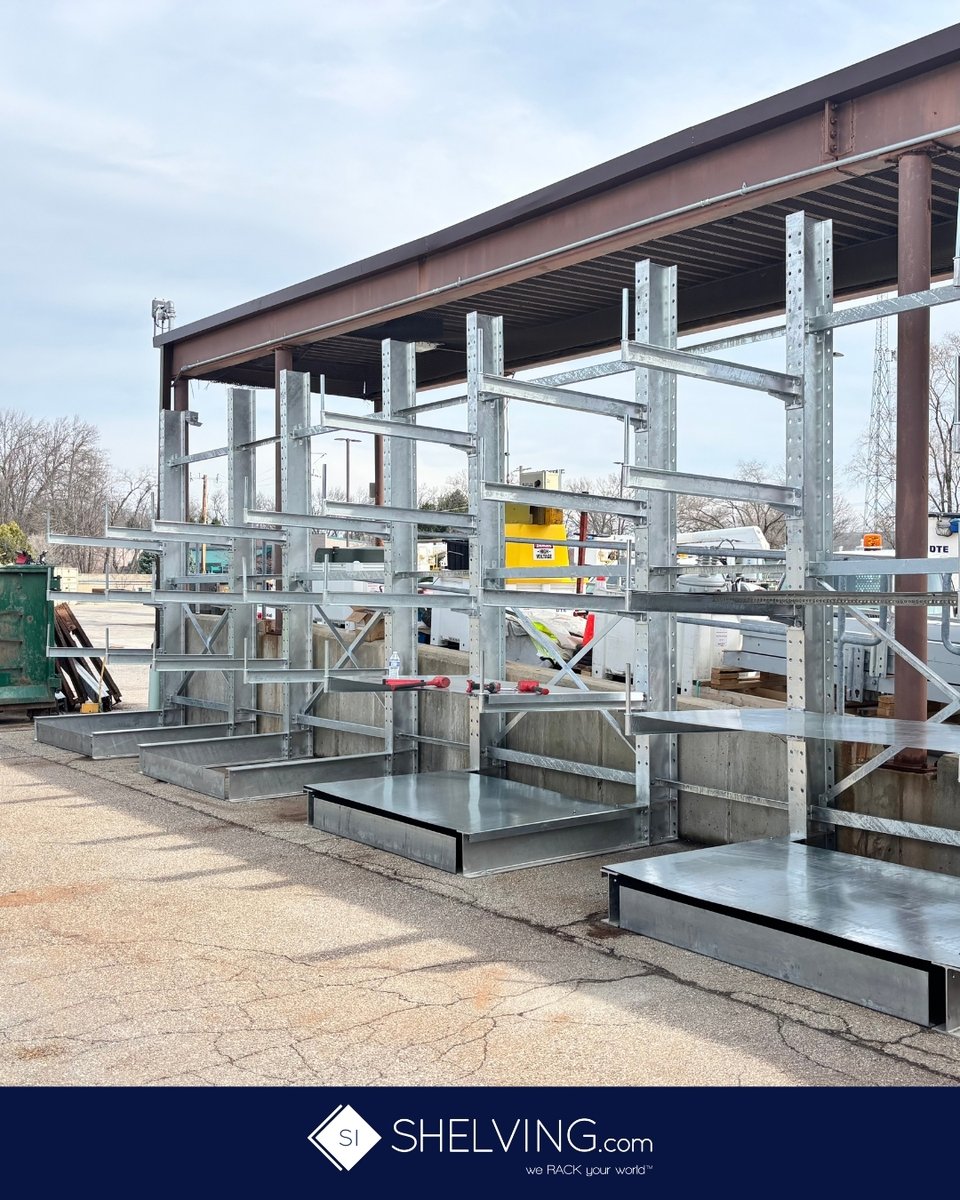 ShelvingDotCom's tweet image. Need durable outdoor storage? Shelving Inc. has you covered with heavy-duty cantilever racking—perfect for keeping materials organized and accessible, rain or shine. Upgrade your space today! #OutdoorStorage #CantileverRacking
