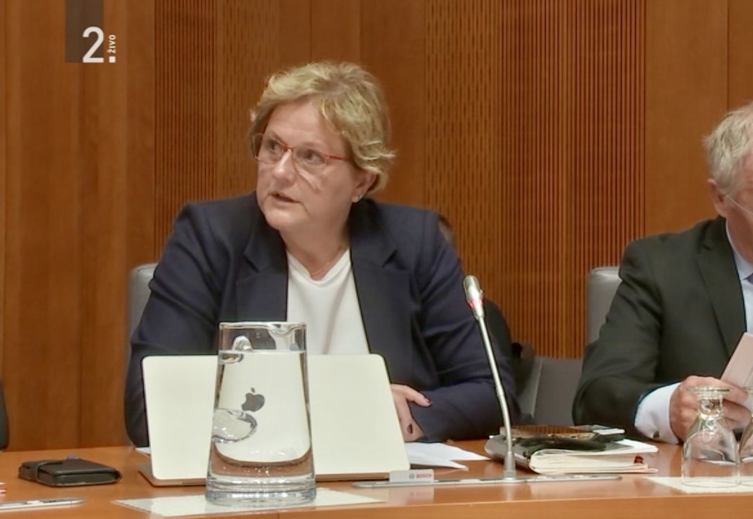 Poslanska skupina SDS tweet media