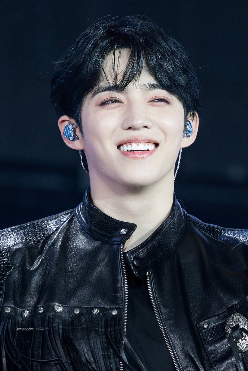 𝐒𝐔𝐍𝐃𝐀𝐘𝐂𝐎𝐔𝐏𝐒 tweet media