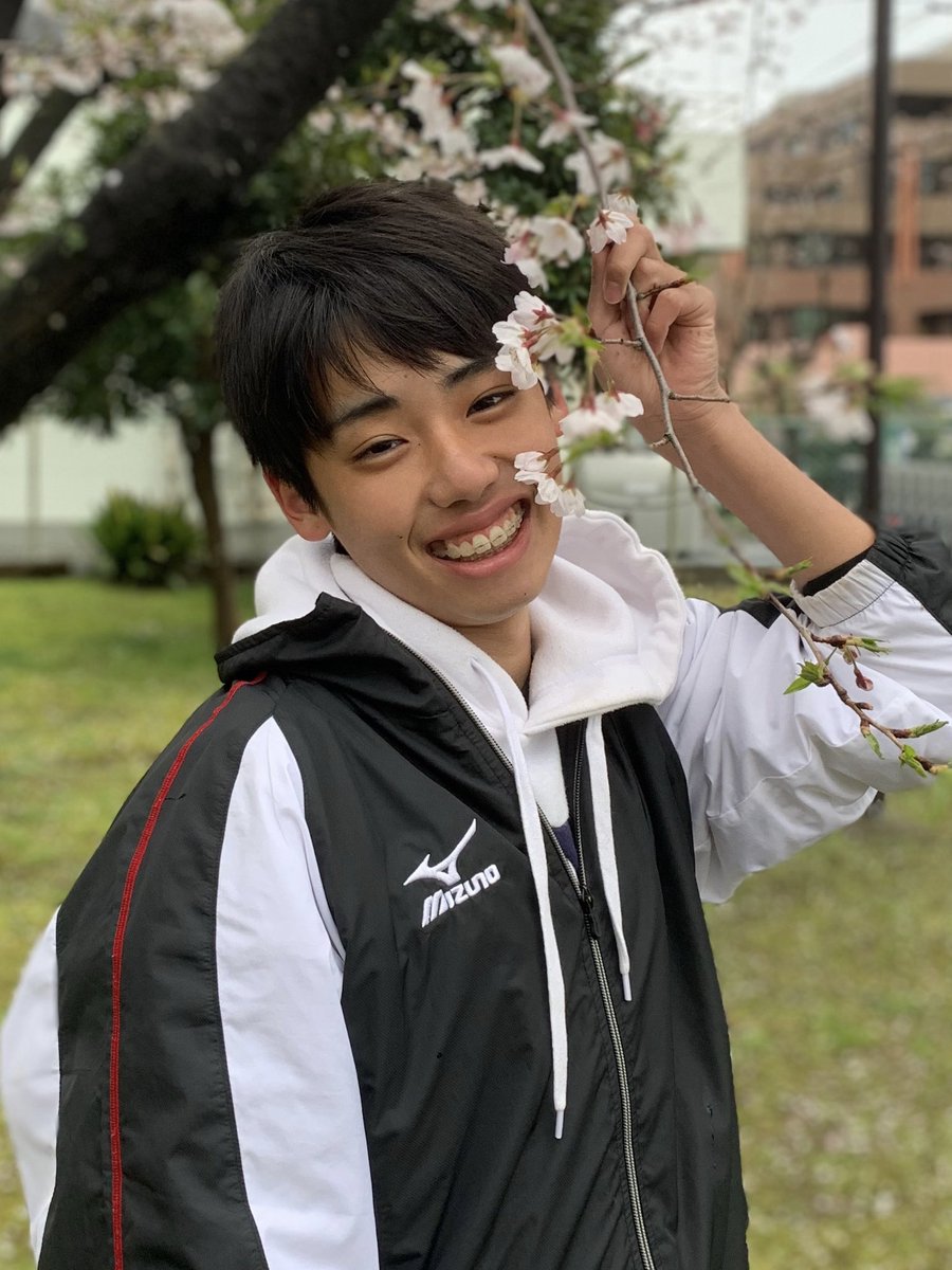 あきひさ tweet media